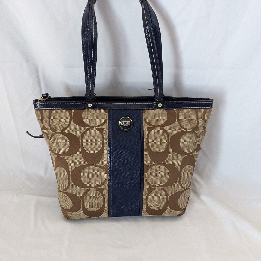 Coach Signature Tote Bag